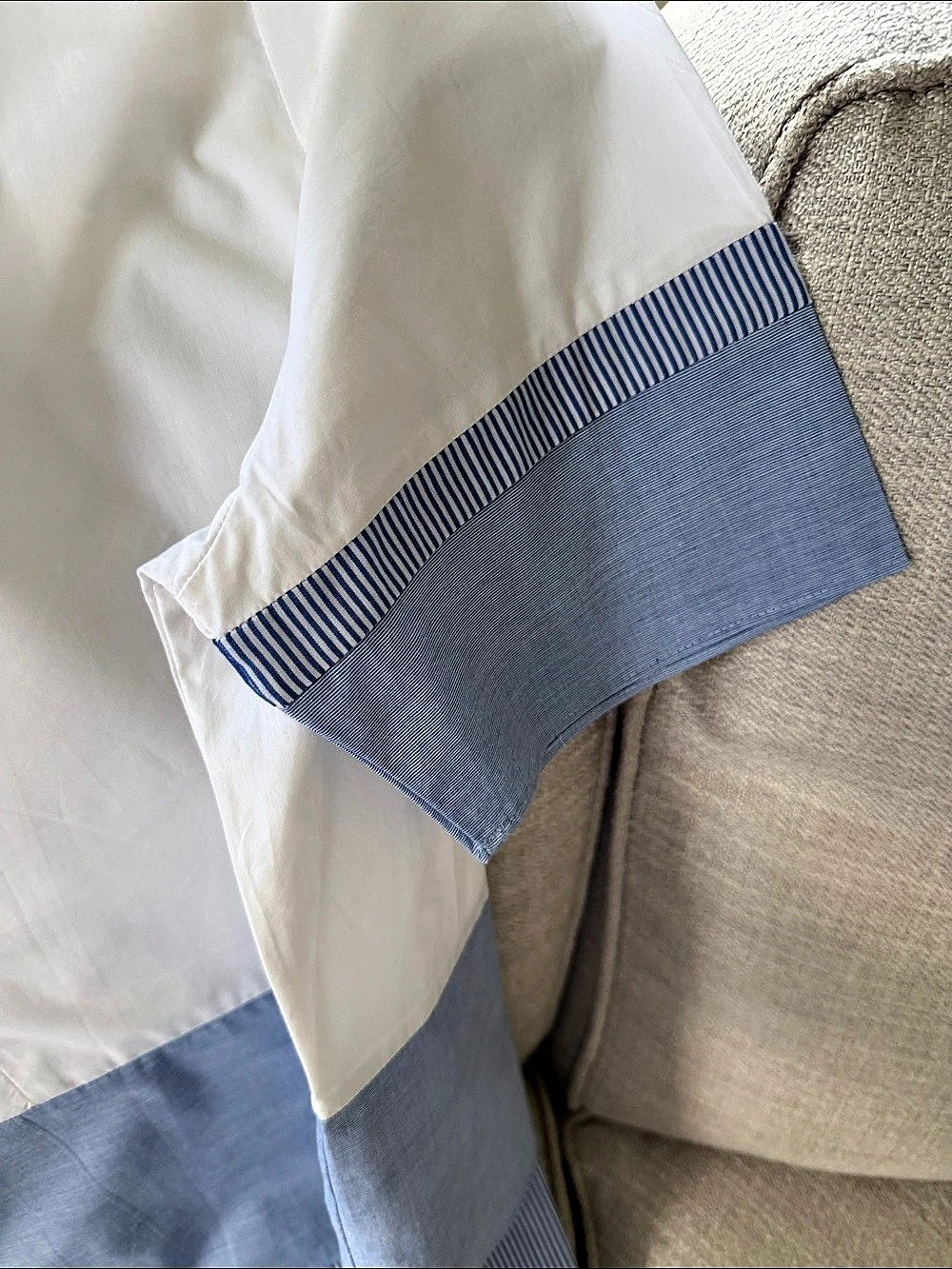 NWT Alexander Jordan Color Block Blouse in White & Blue - Picture 5 of 7